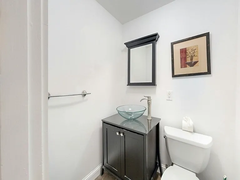 37 Park Vale Ave #3 — Photo 7