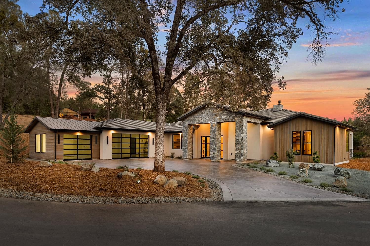 12632 Chandler — Darkhorse Golf Club