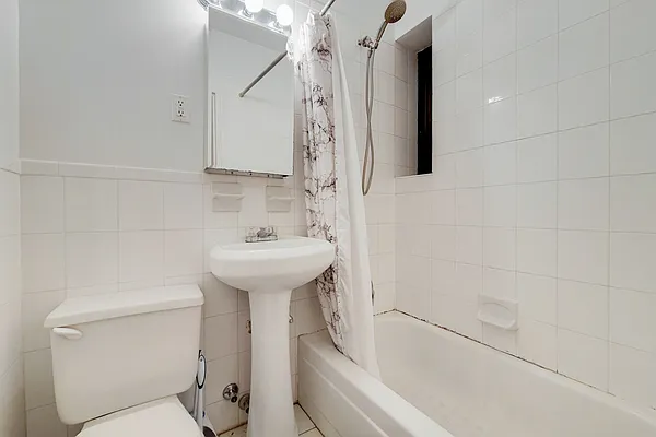 Rented by MAPT Residential LLC | media 6