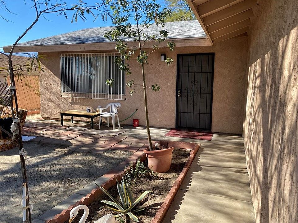 1st image of 16423 Avenida Descanso