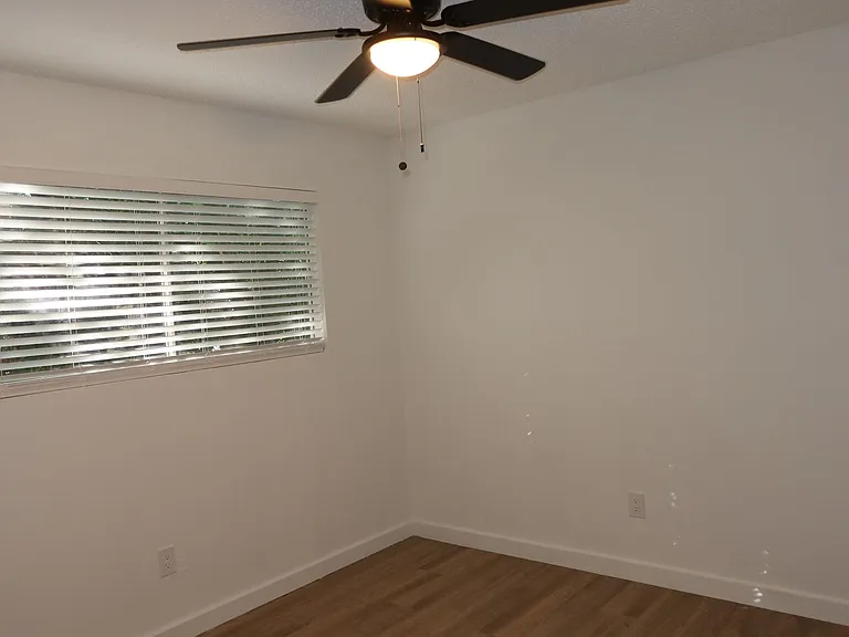9607 Aberdeen Way #B — Photo 19