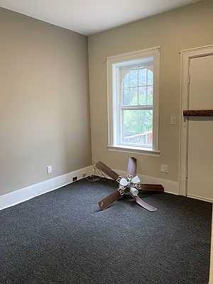 Rented by Limestone Realty Bklyn, LLC | media 14