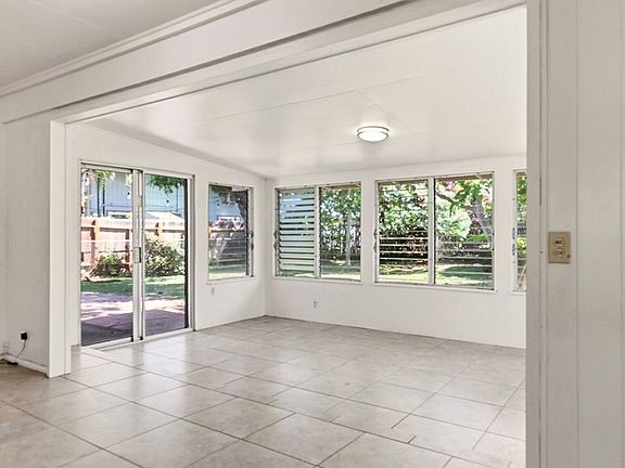 2nd image of 1032 Kainui Dr