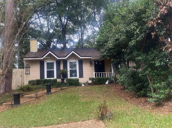 260 Whetherbine Way E, Tallahassee, FL 32301