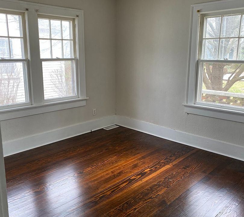 1st image of 867 Nutwood St