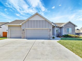 909 N Oak Ridge Ave, Goddard, KS 67052