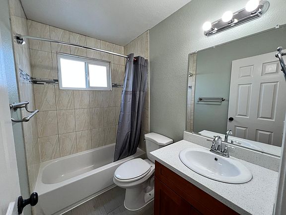 2nd image of 6010 Wenk Ave APT 3
