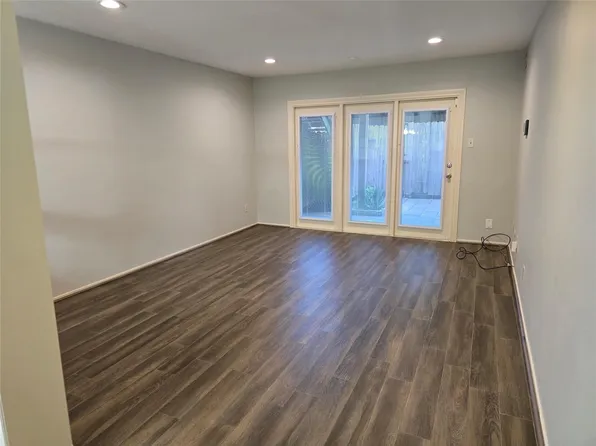 12968 Trail Hollow Dr #2968, Houston, TX 77079