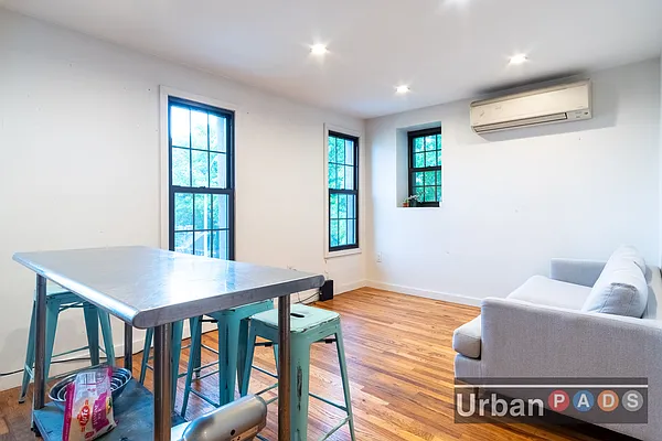 Rented by Urban Pads | media 15