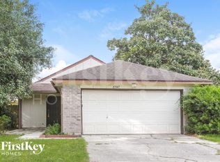 8747 Summit Pines Dr, Humble, TX 77346