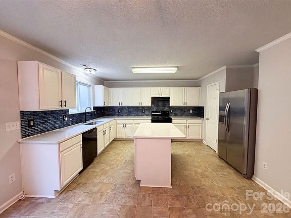 2nd image of 2502 Harwood Hills Ln
