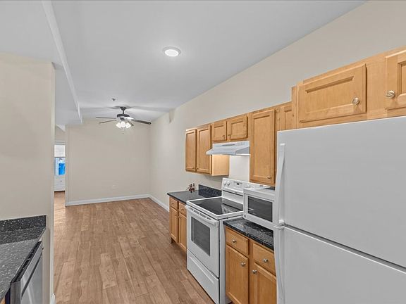 3rd image of 50 Barrett St APT 7