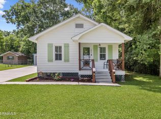 1055 Mason Rd, Arnaudville, LA 70512