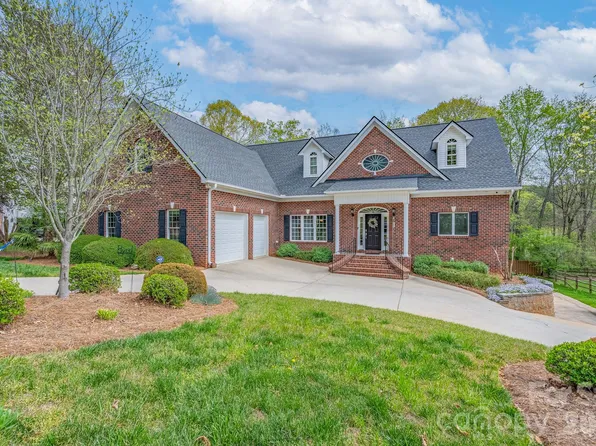 2172 Raven Dr, Rock Hill, SC 29732