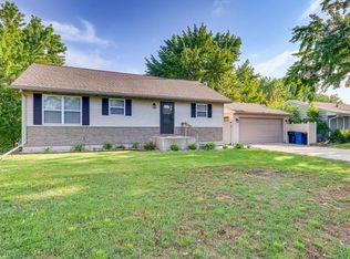 1265 Shakopee Ave E, Shakopee, MN 55379