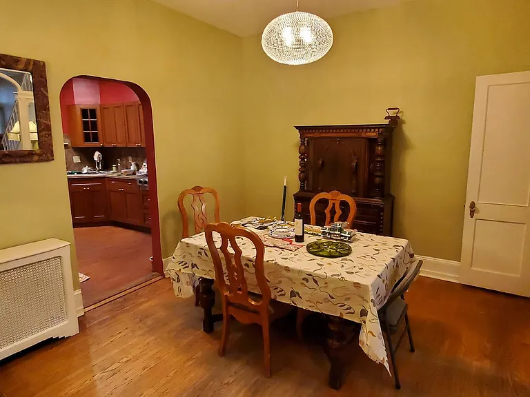 1033 Jackson St — Photo 13