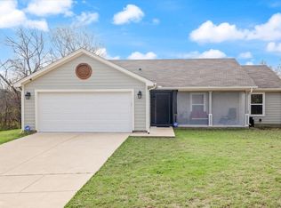 512 Alameda Rd, Azle, TX 76020
