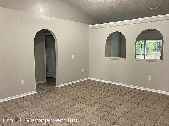 3rd image of 546 Antelope Dr