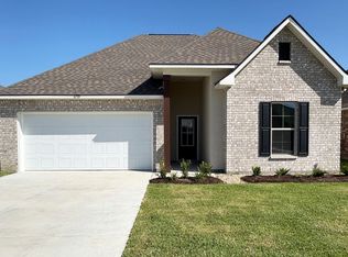 6710 Arbor Way, Orange, TX 77630