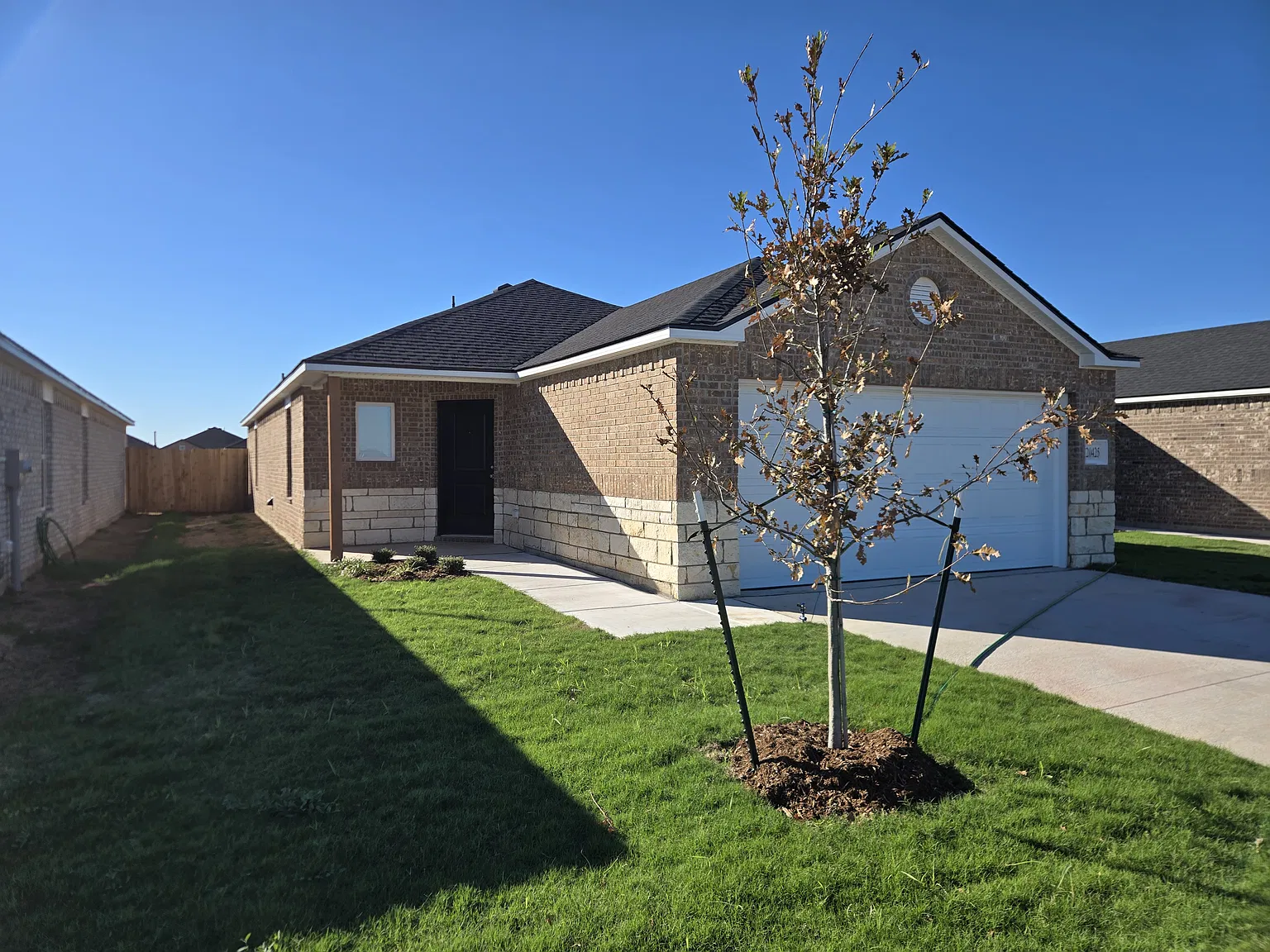 4 bed, 1460 sqft, $1,725 — Photo 2