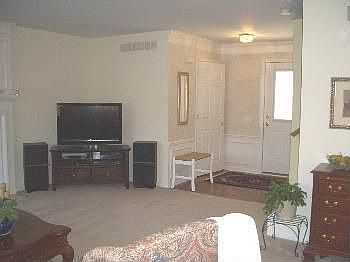 2nd image of 6439 Oakhurst Dr