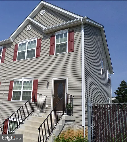 206 N Fairfax Blvd #B Photo 1
