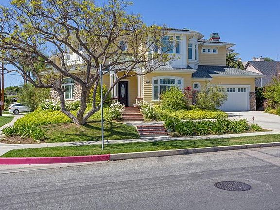 2nd image of 2933 Danalda Dr