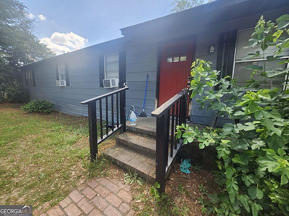 2nd image of 2101 S Madison St