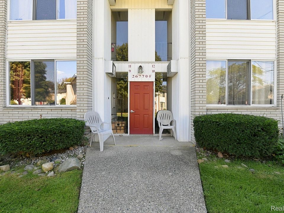 26770 Joy Rd, photo 2
