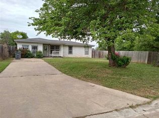 6411 NW Maple Ave, Lawton, OK 73505