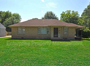 1149 Colonial Rd, Memphis, TN 38117