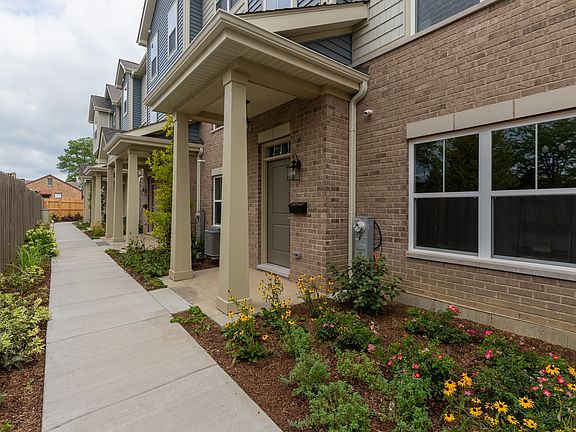 4th image of 25 Clay Ave Unit B