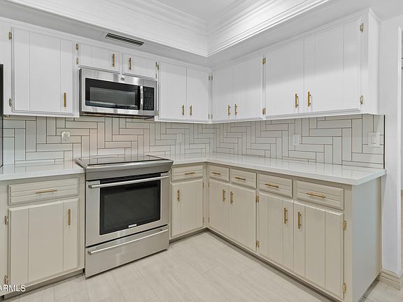 5th image of 8219 N 51ST Drive