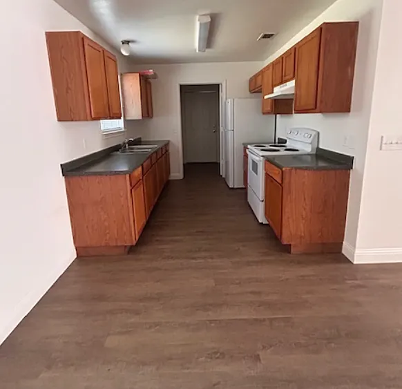 4 bed, 2.0 bath, 1278 sqft, $1,250 — Photo 2