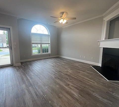 4th image of 2009 Cambria Dr #A