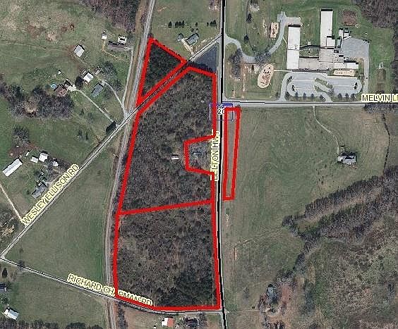 1st image of 906 Belton Hwy