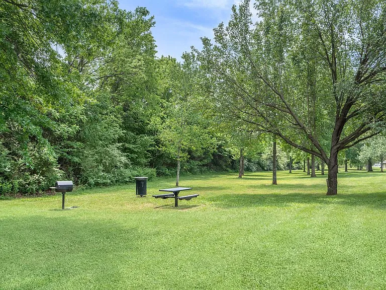 PET-FRIENDLY APARTMENTS IN MURFREESBORO, TN