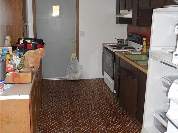 4th image of 630 Bullion Dr