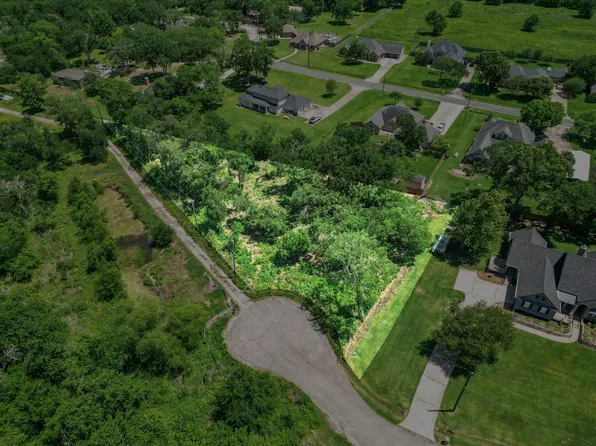 0 Lost Lake Dr, Mont Belvieu, TX 77523