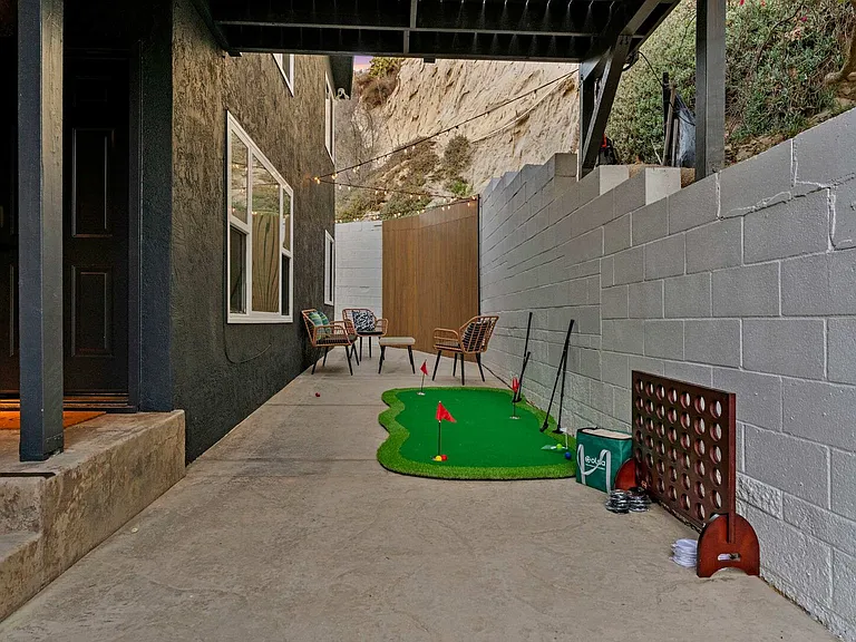 W Brookes Ave — Photo 35