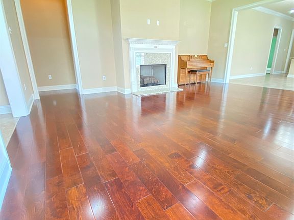 5th image of 1144 Island Park Blvd