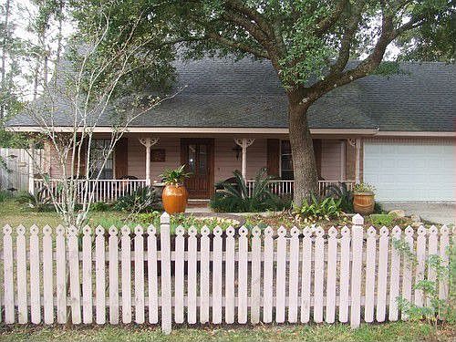 1st image of 406 Jennifer Ln