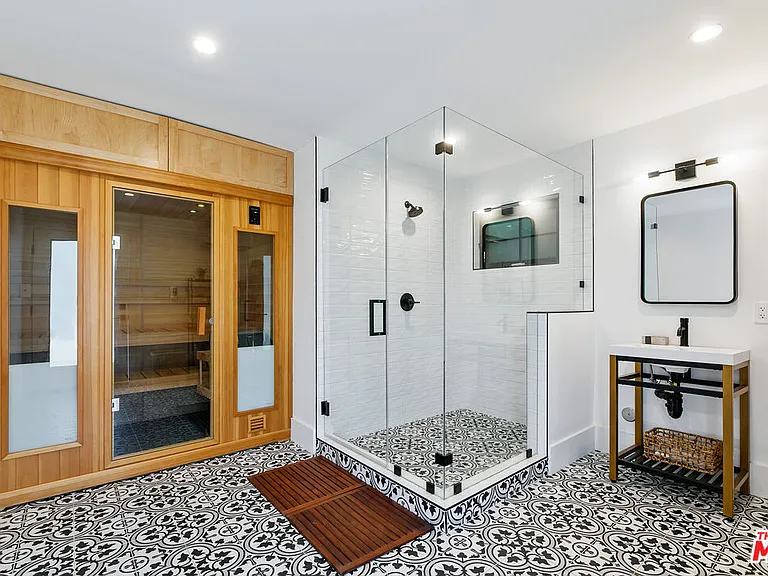5911 Beckford Ave — Photo 23