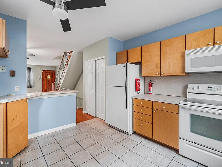 2336 S Carlisle St — Photo 7
