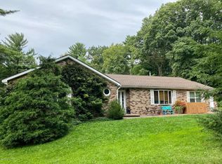 209 Joann Rd, Stroudsburg, PA 18360