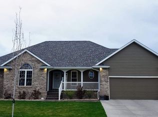 2409 W 35th St, Kearney, NE 68845