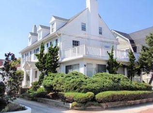 104 S Cornwall Ave, Ventnor, NJ 08406