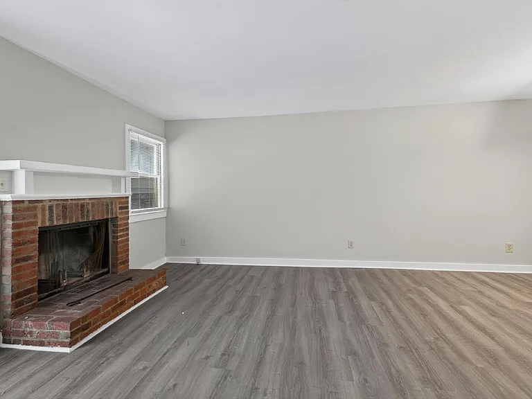 5541 Kaplan Dr #A — Photo 13