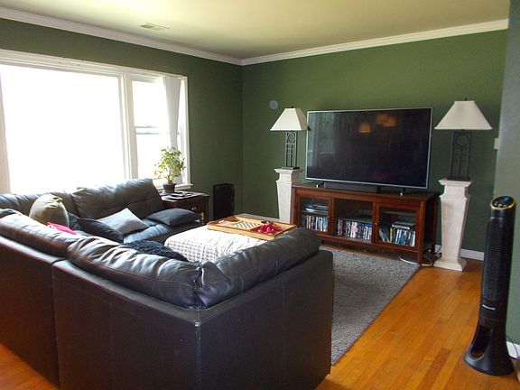 2nd image of 209 W Johnson St Unit 2A