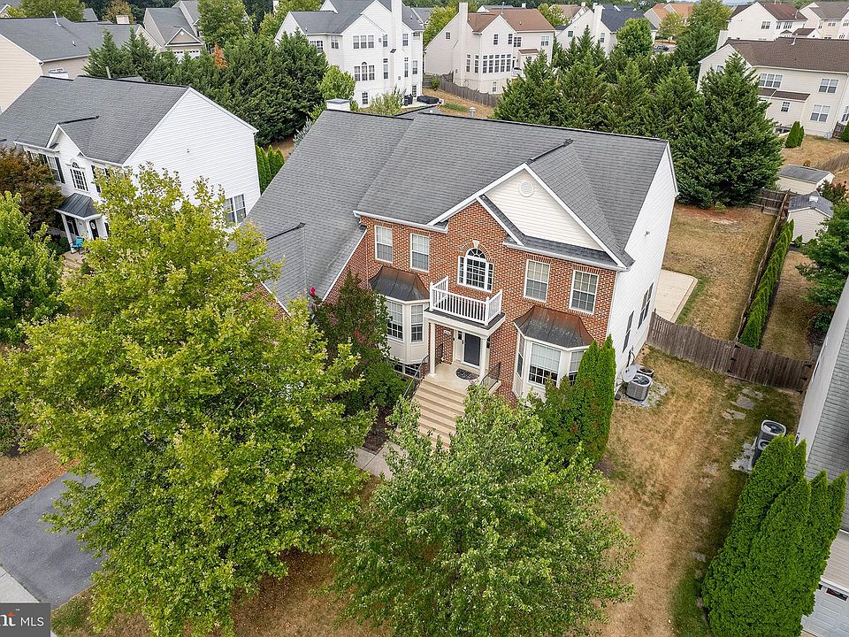 1st image of 204 Rebecca Dr